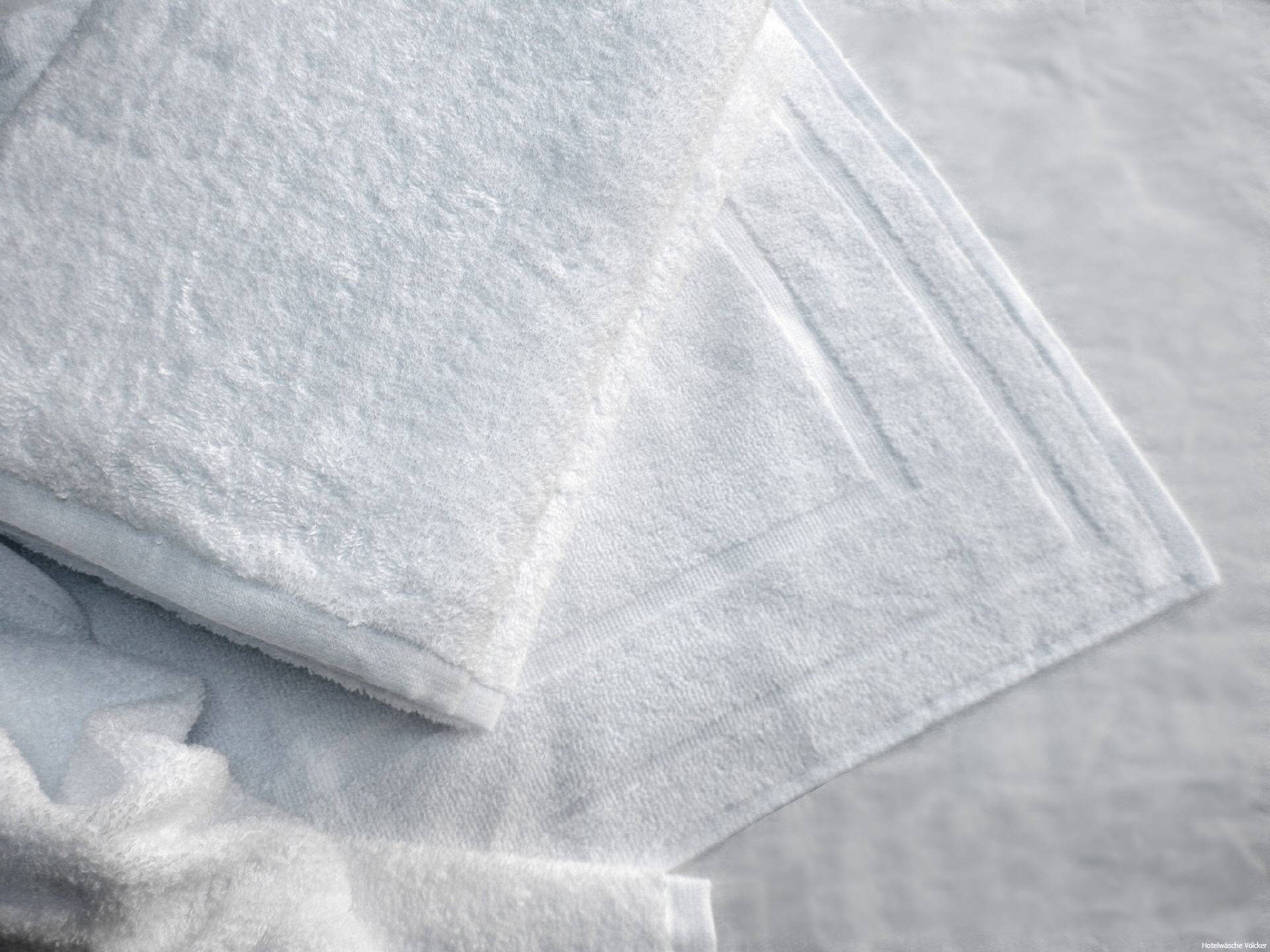 weisse Hotel-Handtücher auch in großen kaufen günstig Mengen