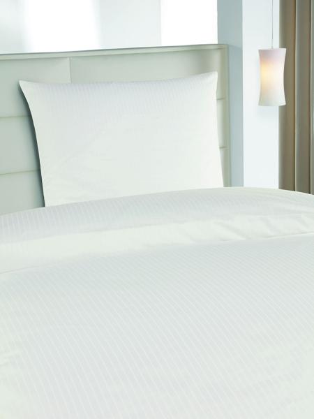 Damast-Bettwäsche "Vera" weiß mit Wechselstreifen 2/12 mm und Hotelverschluß